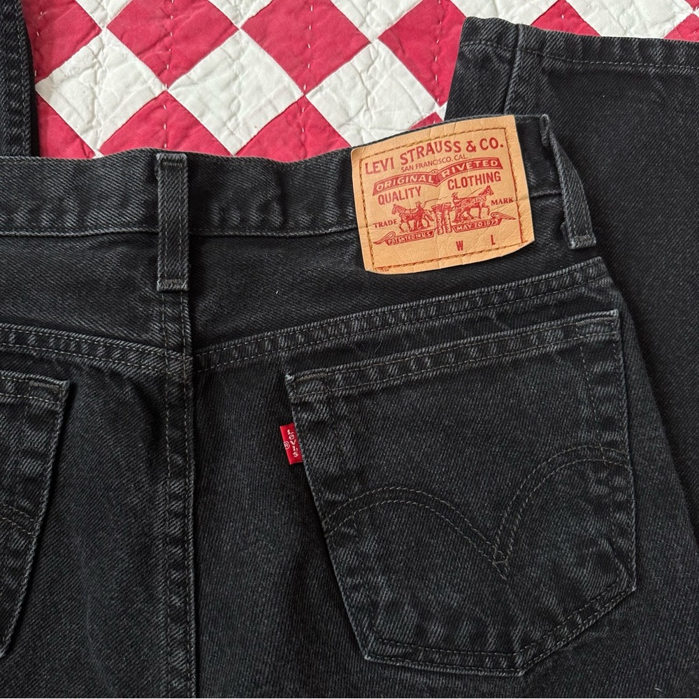 -BLACK SLIM FIT LEVI’S JEANS-